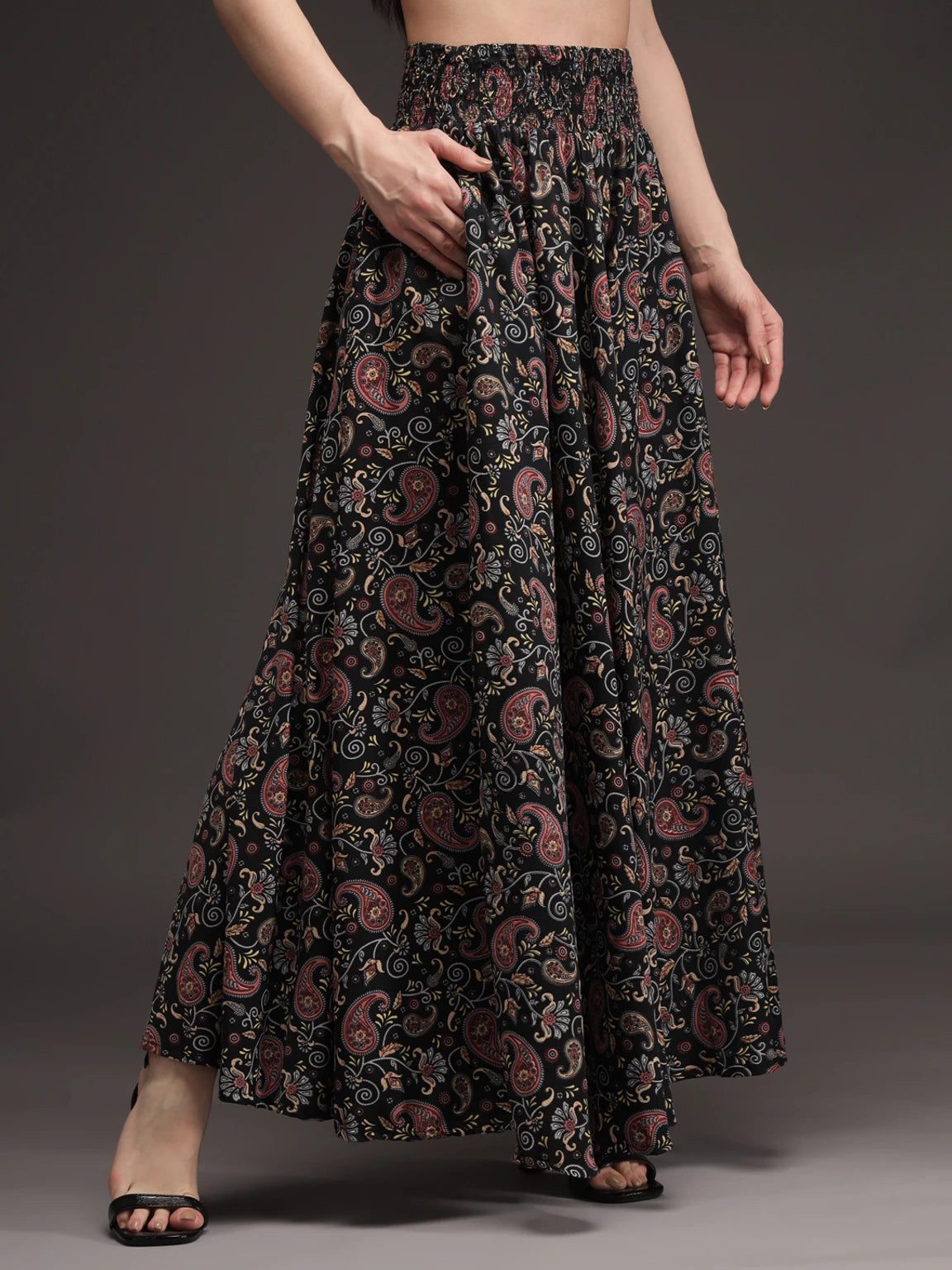 lookbook image shop_this_look_AVdw3f